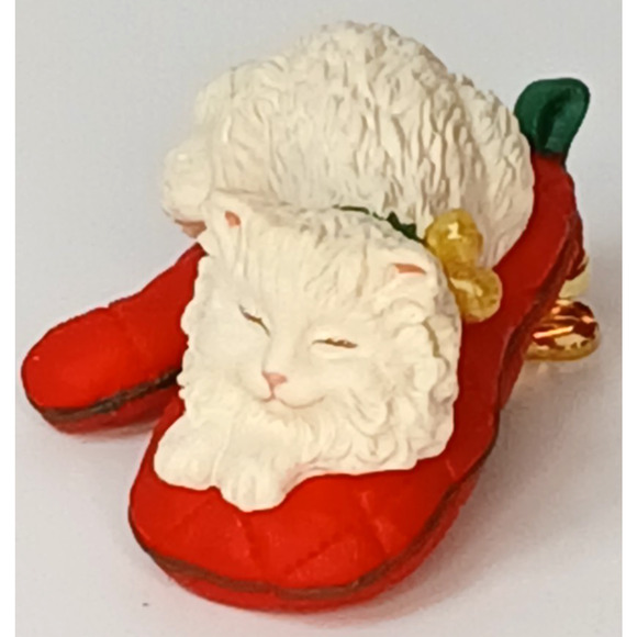 CAT Naps #2 Vintage Clip-On Hallmark Keepsake Ornament 1995 - Picture 8 of 11